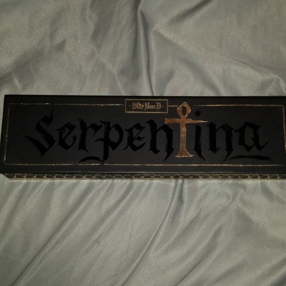 Kat Von D Serpentina Palette **LIMITED EDITION**